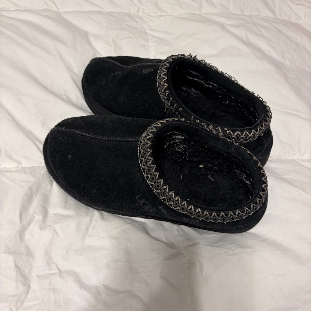UGG Women’s Black Tasman